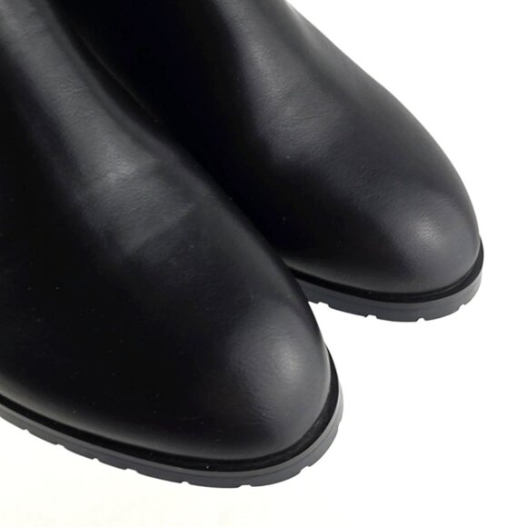 Le Chateau Women's Black Faux Leather Ankle Boots Block Heel Side Zip Size 38 - Picture 5 of 14